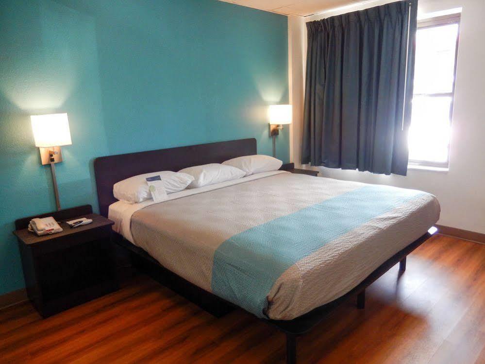 Motel 6-Elmsford, Ny - White Plains Exteriér fotografie