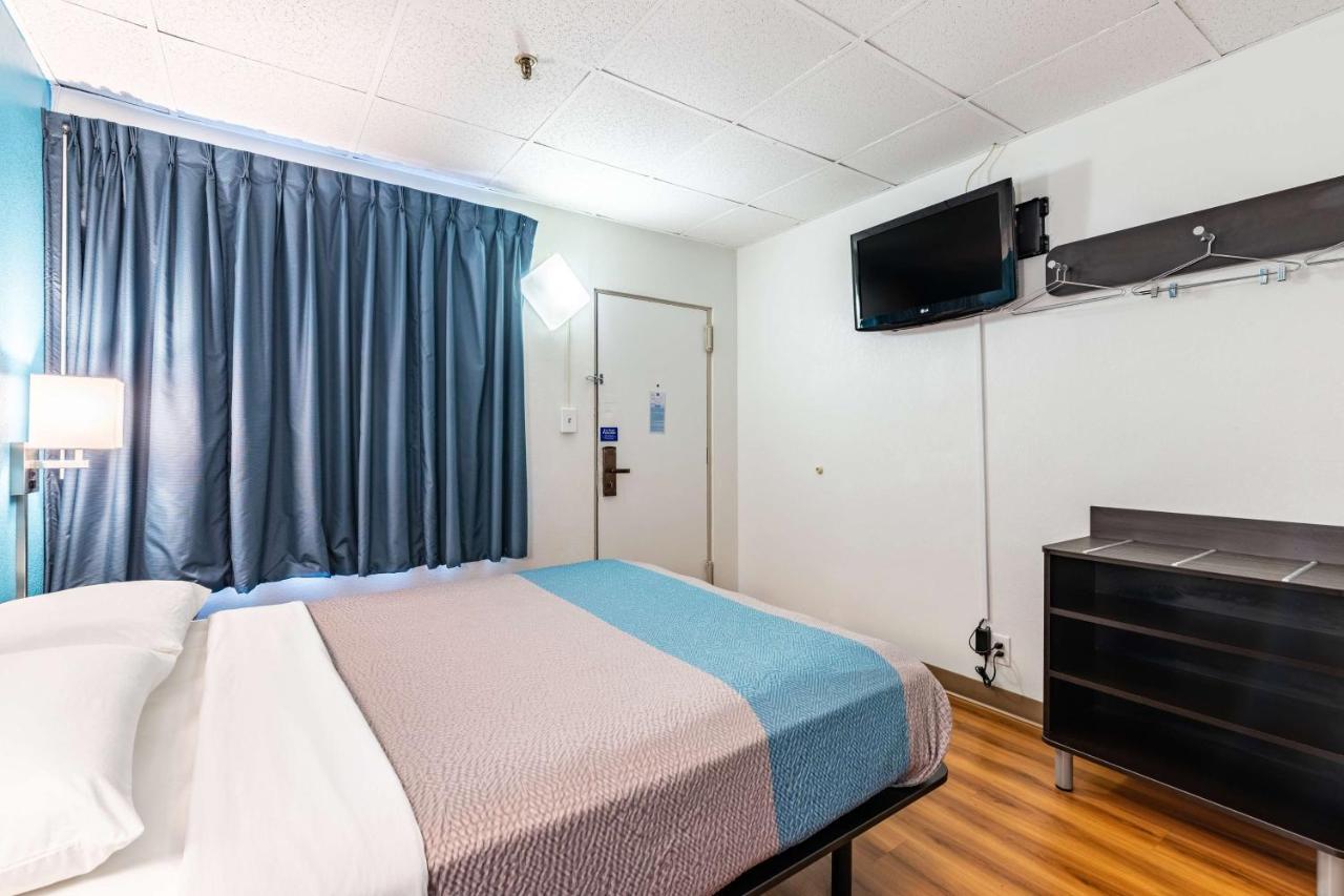 Motel 6-Elmsford, Ny - White Plains Exteriér fotografie